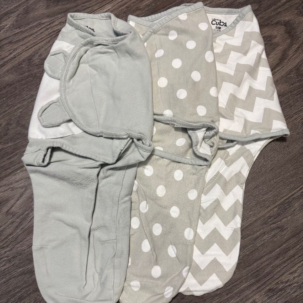 Comfy Cubs Velcro Swaddles
